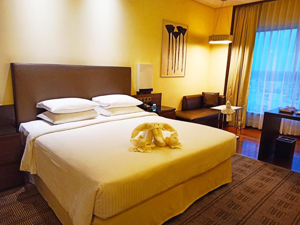 Courtyard By Marriott Bilaspur Ngoại thất bức ảnh