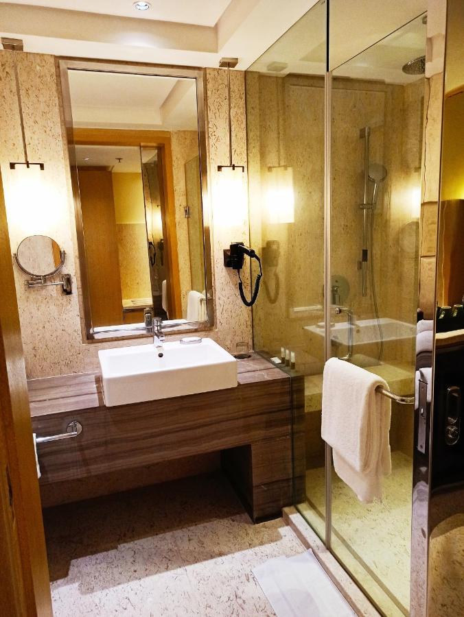 Courtyard By Marriott Bilaspur Ngoại thất bức ảnh