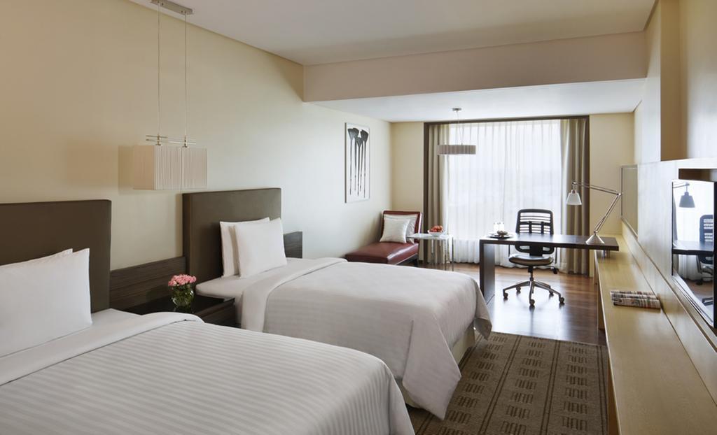 Courtyard By Marriott Bilaspur Ngoại thất bức ảnh