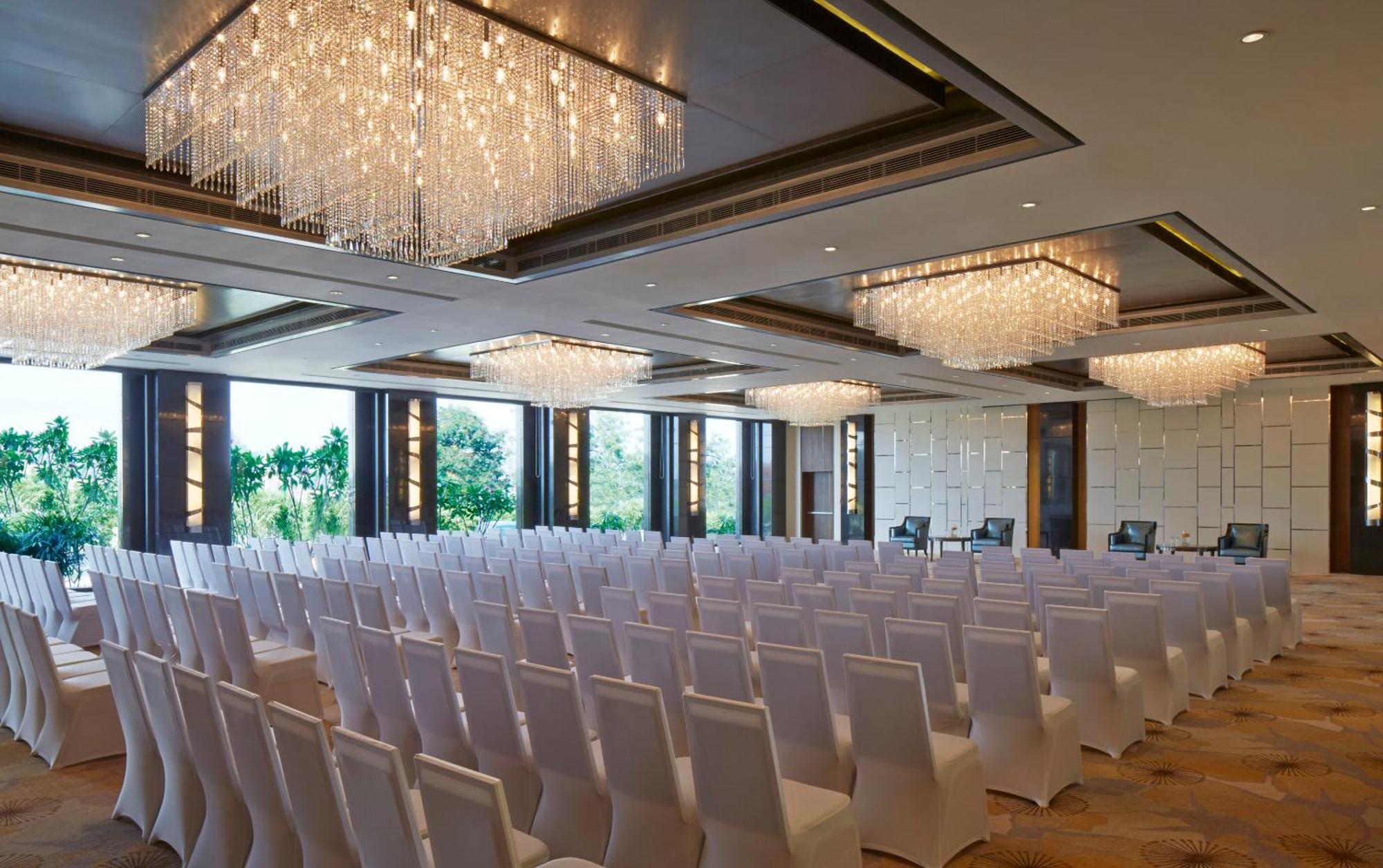 Courtyard By Marriott Bilaspur Ngoại thất bức ảnh