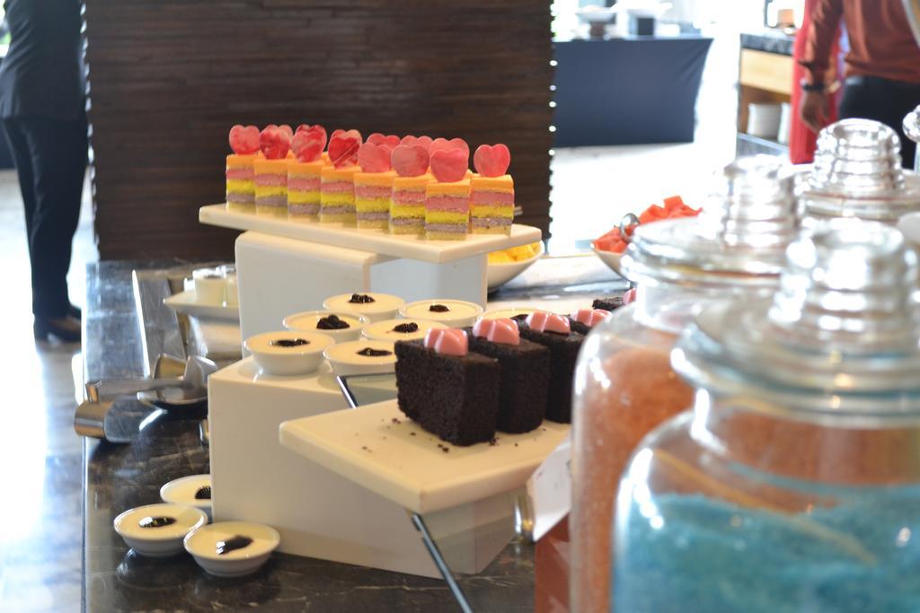 Courtyard By Marriott Bilaspur Ngoại thất bức ảnh