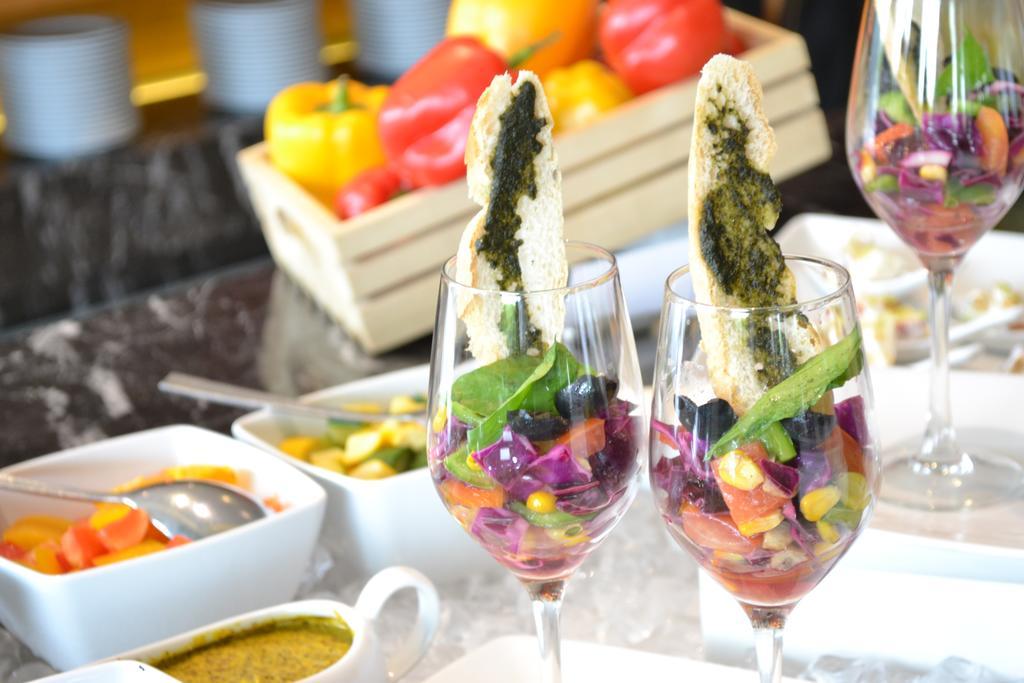 Courtyard By Marriott Bilaspur Ngoại thất bức ảnh