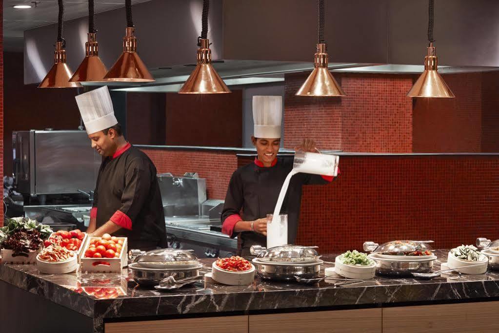 Courtyard By Marriott Bilaspur Ngoại thất bức ảnh