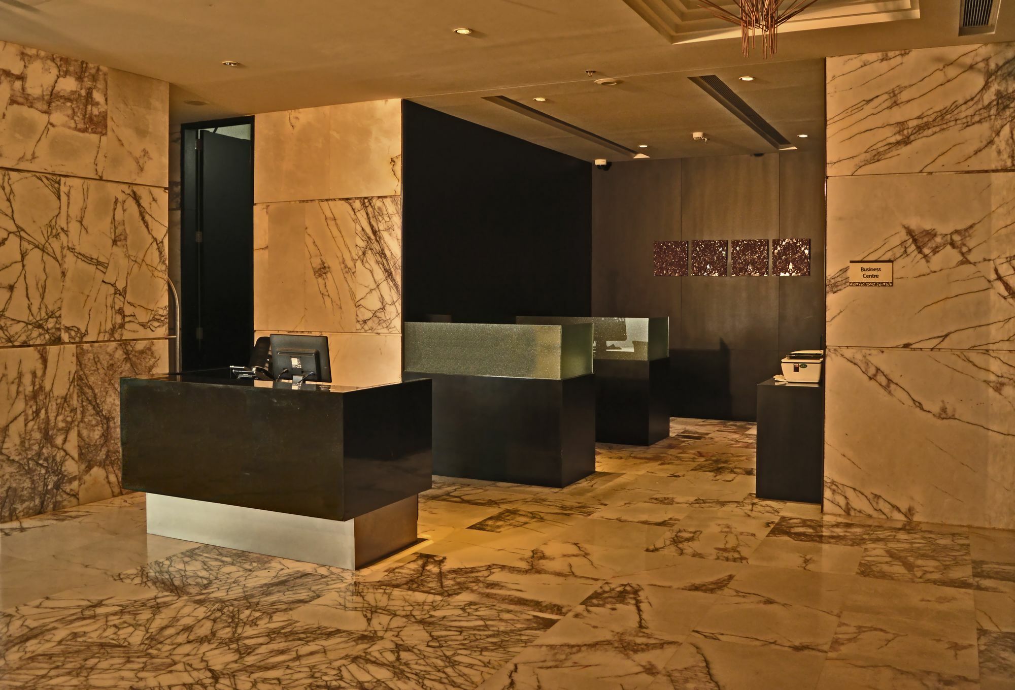 Courtyard By Marriott Bilaspur Ngoại thất bức ảnh